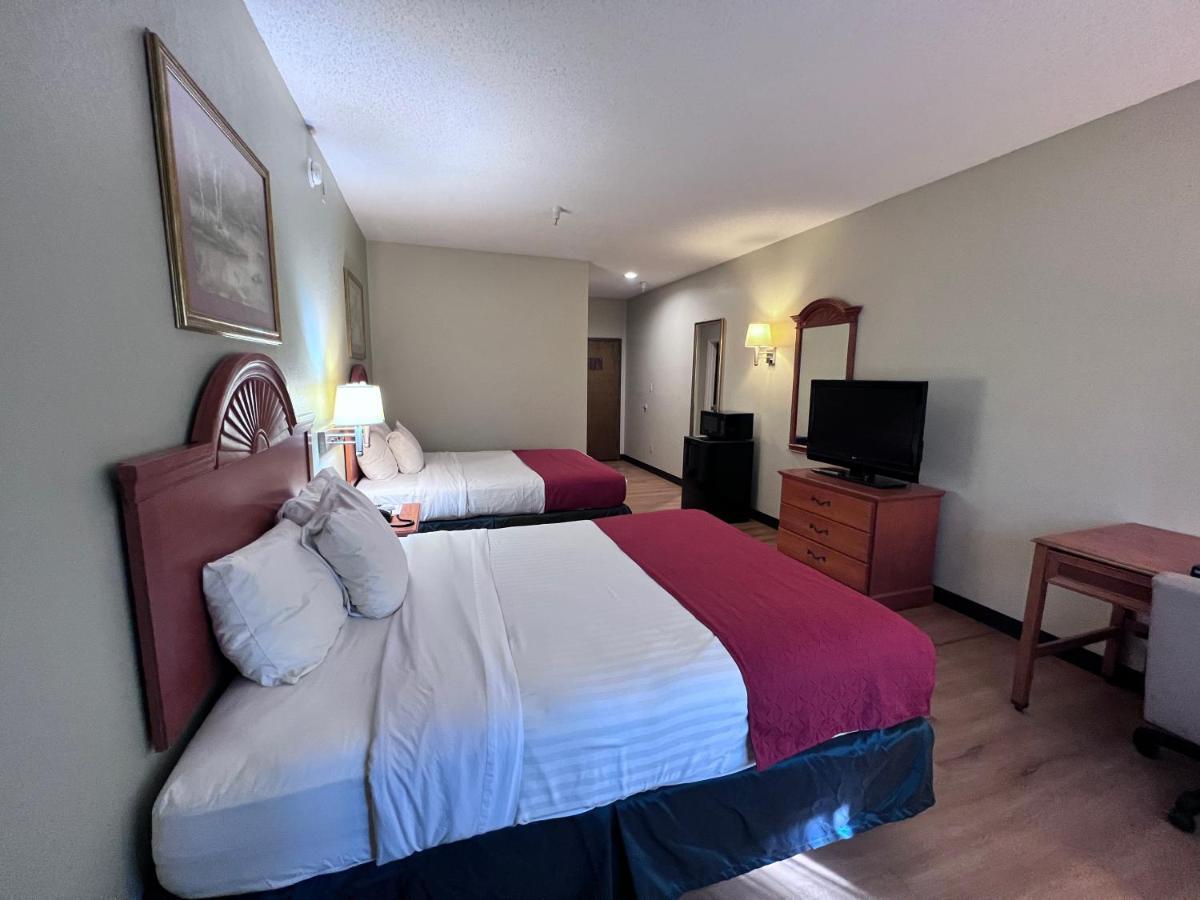Americas Best Value Inn Wiggins 外观 照片